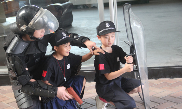 廣州青少年警訓(xùn)夏令營