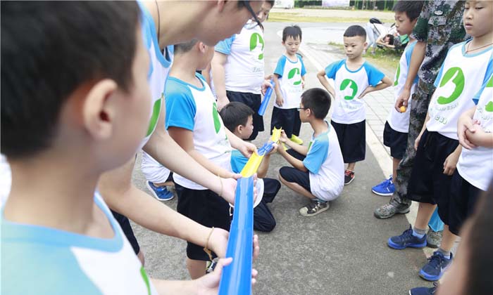 杭州聚冠軍訓(xùn)夏令營
