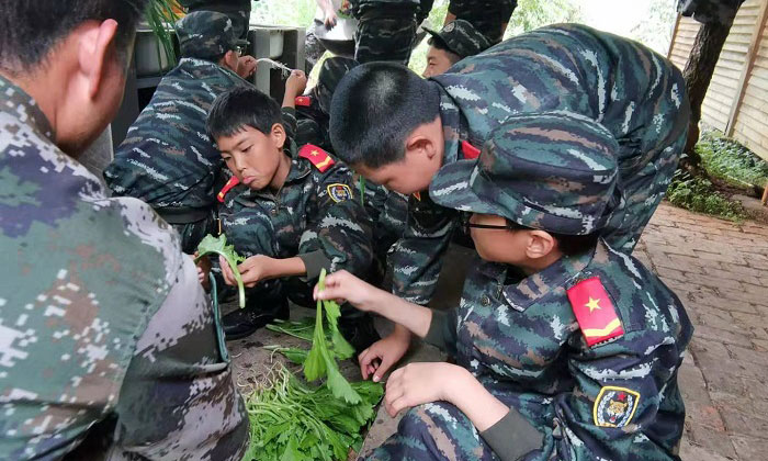 云南滇南豹軍事特訓(xùn)營