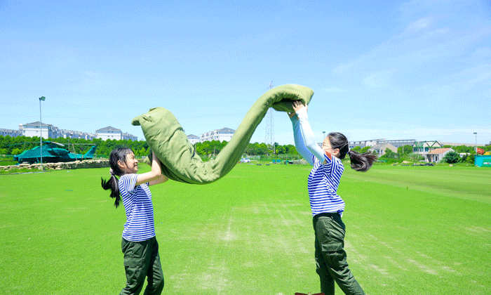 上海西點(diǎn)軍事夏令營(yíng)