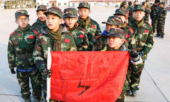 中國(guó)少年軍旅軍校夏令營(yíng)