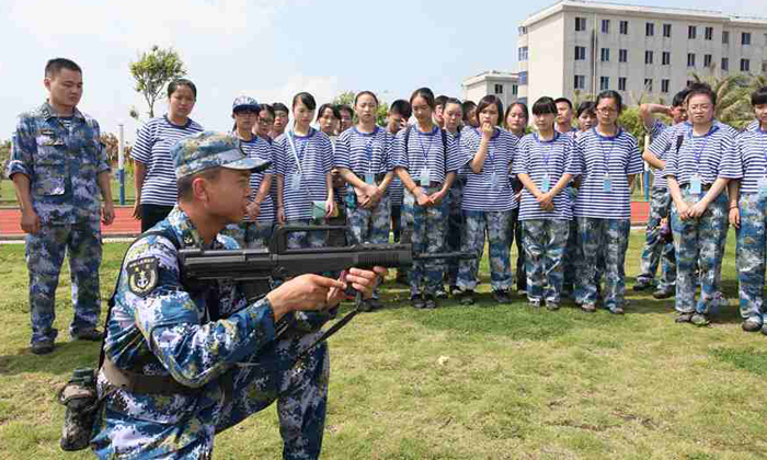 軍旅生活體驗(yàn)