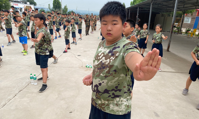 河南軍事夏令營(yíng)