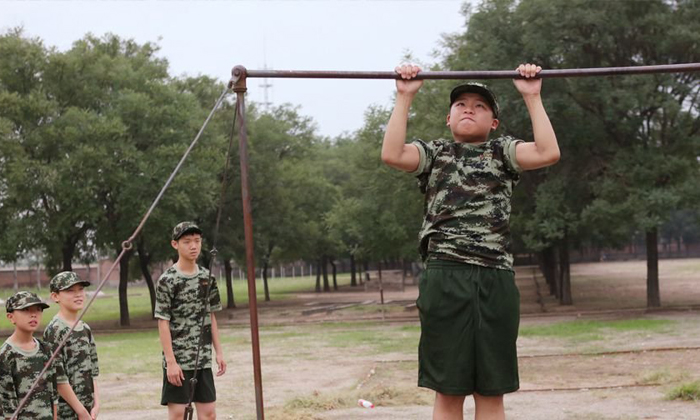 巨峰成長(zhǎng)軍事夏令營