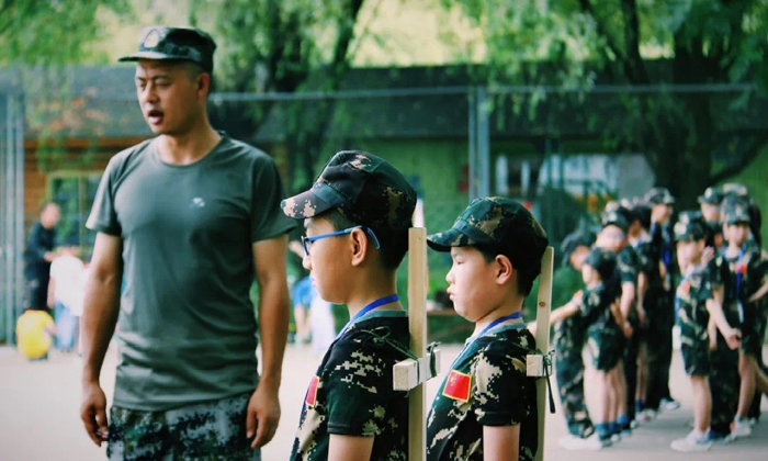 蘇州牛仔軍事夏令營(yíng)