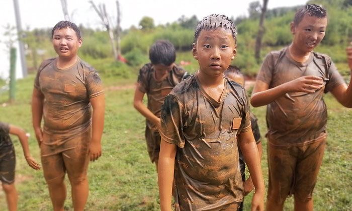 云南滇南豹軍事夏令營(yíng)