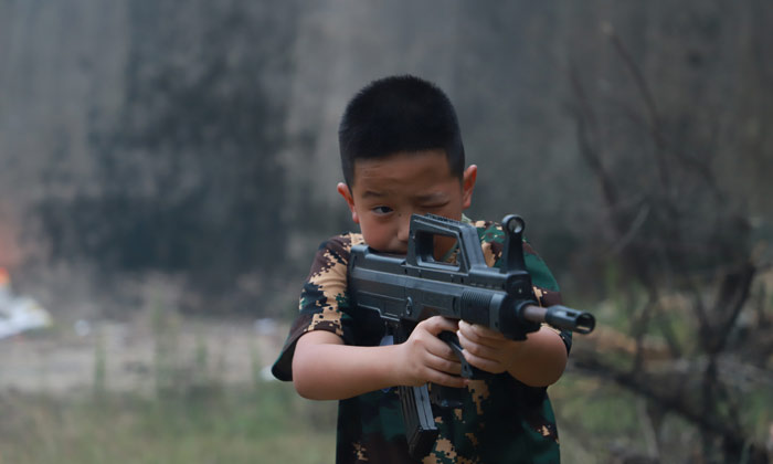 廣州千秋業(yè)教育軍事夏令營