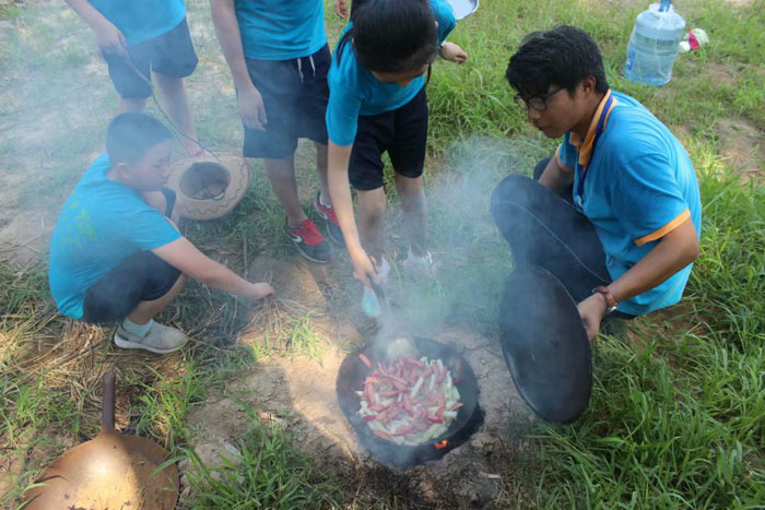 菁英樹野外生存夏令營.jpg
