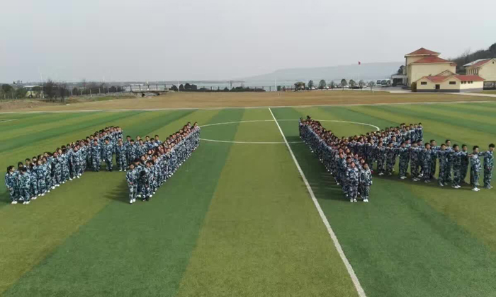 斯巴達軍事訓(xùn)練營