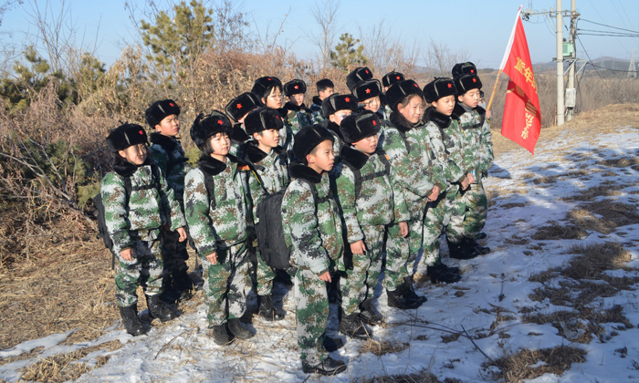 童年時(shí)光軍事夏令營.jpg