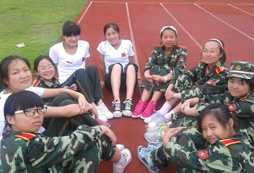 青少年參加帆船夏令營(yíng)安全保障怎么樣