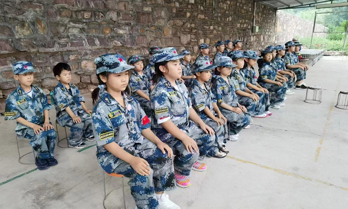 青島軍事夏令營適合多大孩子