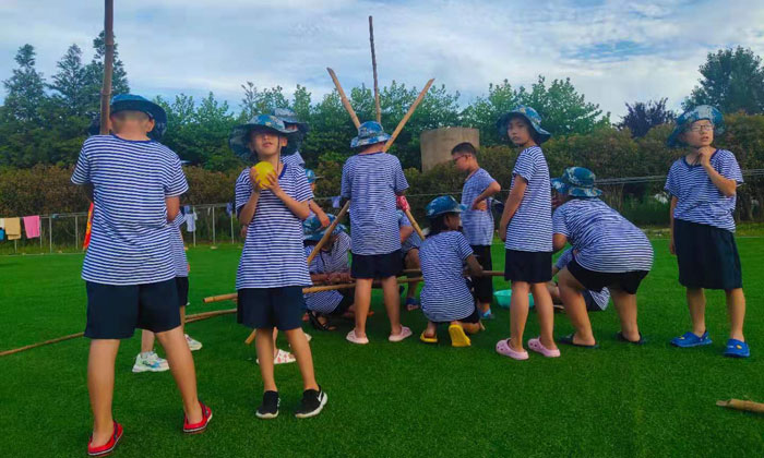 青島青少年軍事夏令營.jpg