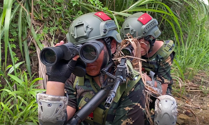 青少年軍事冬令營活動