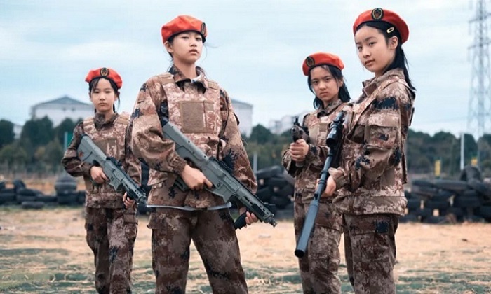 青少年軍事冬令營