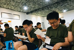 參加清遠(yuǎn)青少年夏令營(yíng)尋找快樂(lè)的自己