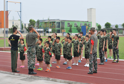 孩子參加短期的齊齊哈爾軍事夏令營(yíng)有什么收獲？