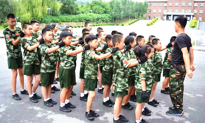 齊齊哈爾軍事夏令營