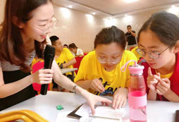 三亞小學(xué)生口才夏令營幫助孩子增加自信