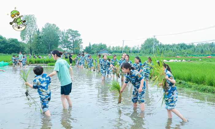 陜西軍事夏令營(yíng)有幾家