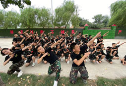 孩子去山東軍訓(xùn)夏令營需要花多少錢