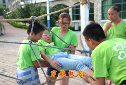 青島青少年夏令營喚醒孩子潛在的智慧