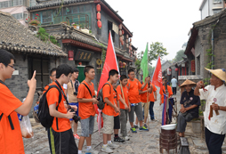 參加山東游學(xué)夏令營(yíng)能夠協(xié)助孩子增加見(jiàn)識(shí)