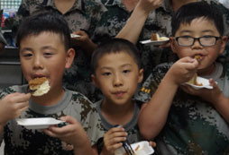 上海普通軍事夏令營與特種兵夏令營有什么區(qū)別