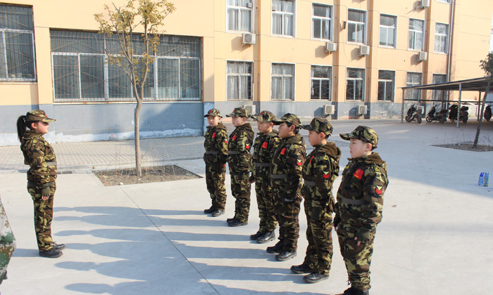 長期的軍事特訓(xùn)對(duì)孩子的幫助大嗎