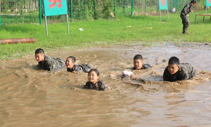 上海兒童軍事夏令營