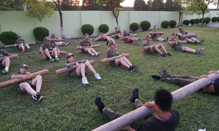 上海軍事夏令營(yíng)哪家好