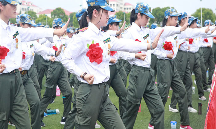 上海西點(diǎn)軍事夏令營的收費(fèi)標(biāo)準(zhǔn)
