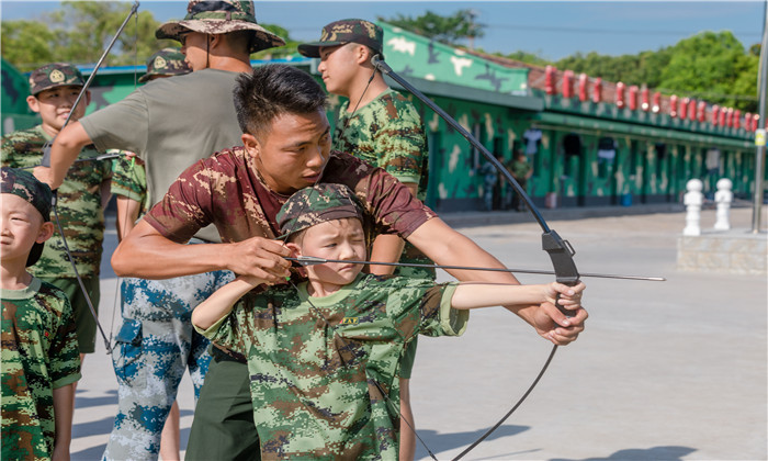 上海兒童軍事夏令營