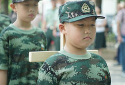 上海軍訓(xùn)夏令營報(bào)名哪家好