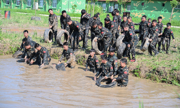 上海軍訓夏令營多少錢