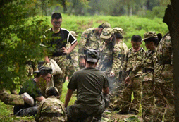 參加上海軍訓(xùn)夏令營怎么樣