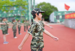 上海軍訓(xùn)夏令營活動哪個好？