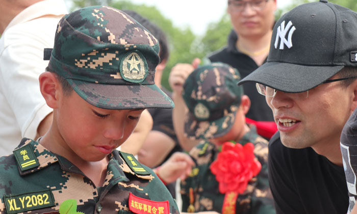 上海軍訓(xùn)夏令營有哪些