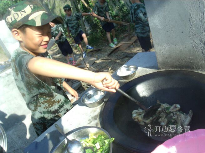 上海去貧困山區(qū)體驗的夏令營