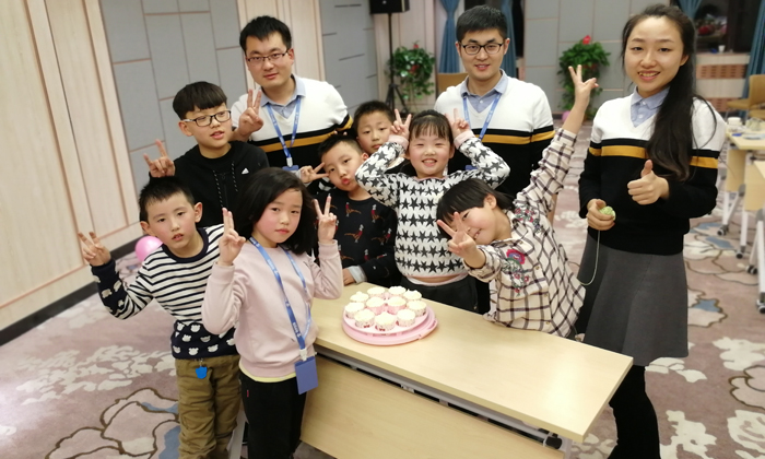 700 14師生合影.jpg