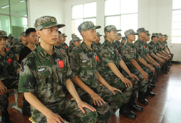 上饒軍事夏令營(yíng)機(jī)構(gòu)哪里有