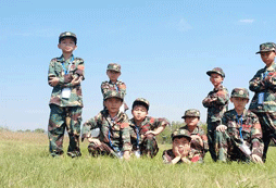 參加上饒中學(xué)生軍事夏令營好處有哪些
