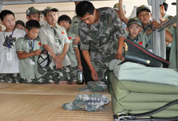 山西軍事夏令營(yíng)培養(yǎng)孩子的時(shí)間觀念