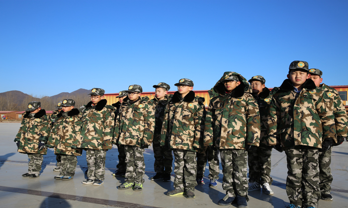 山西少年軍事夏令營
