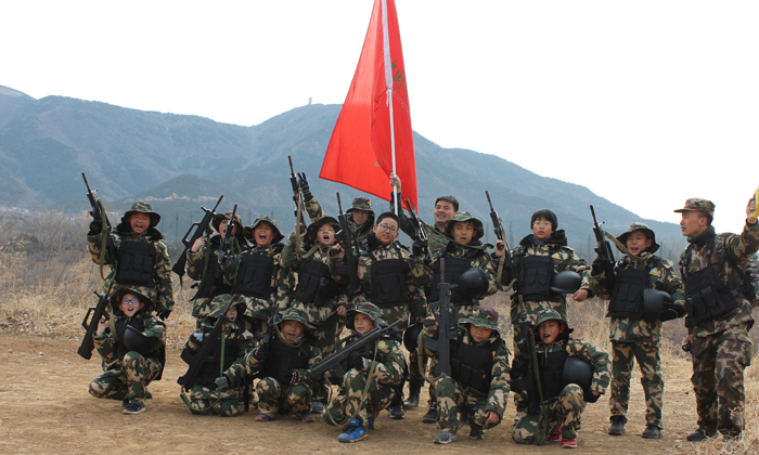 山西少年軍事夏令營