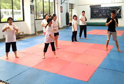 山西體育夏令營豐富孩子游學(xué)？