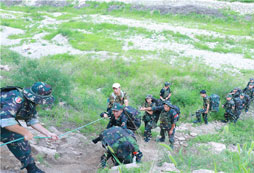  山西中學(xué)生軍事夏令營課程特色