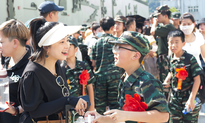接軍人回家