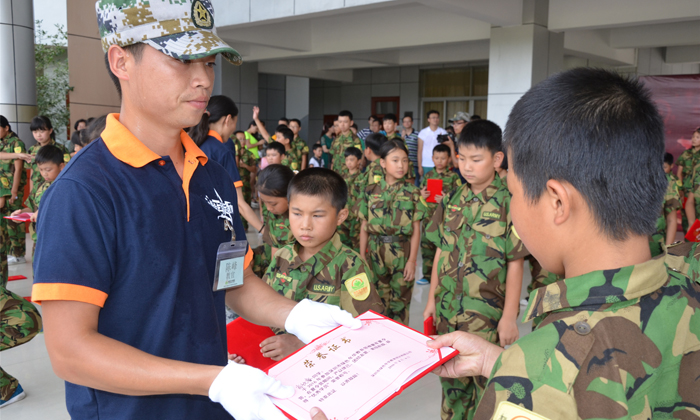 深圳軍事夏令營