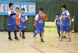 前往深圳參加籃球訓(xùn)練營需要攜帶哪些東西